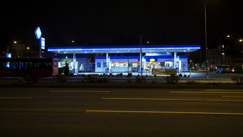 Aral gas station - time lapse