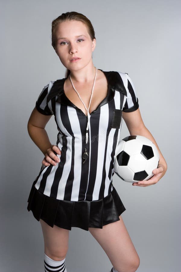 Fille Darbitre Du Football Image Stock Image Du Pattes Assez 6198765