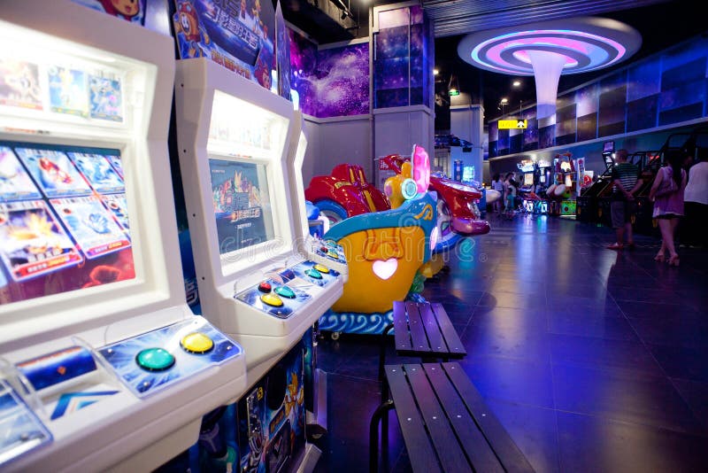 Arcade center editorial stock photo. Image of video, games 34951163