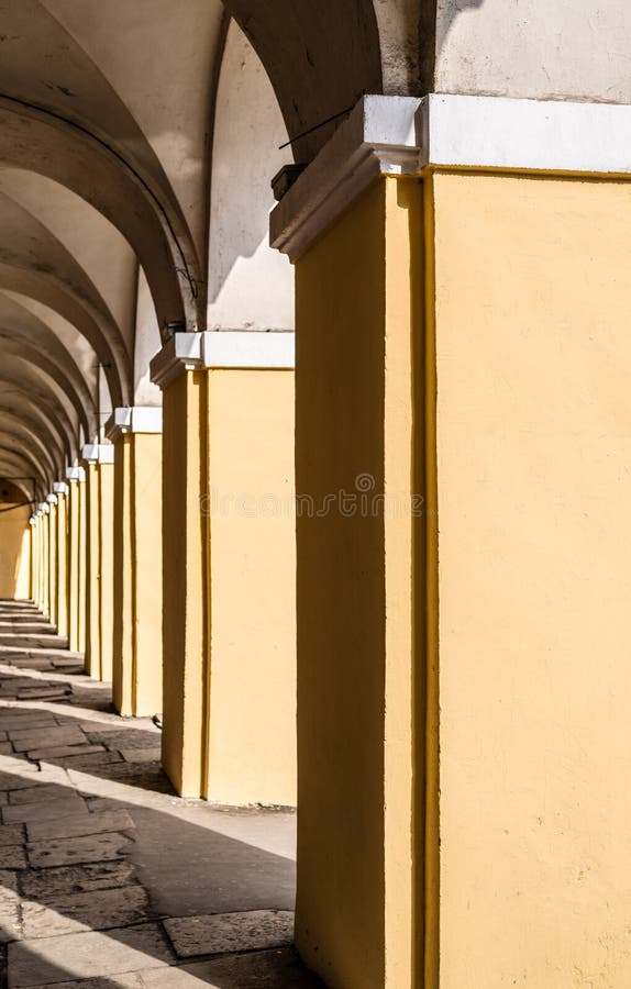 Arcade in Saint Petersburg stock image. Image of courtyard 30375205