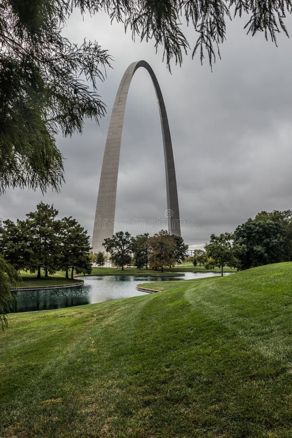 The Arch At Gateway Arch National Park, St. Louis, Missouri Editorial Image - Image of blue ...