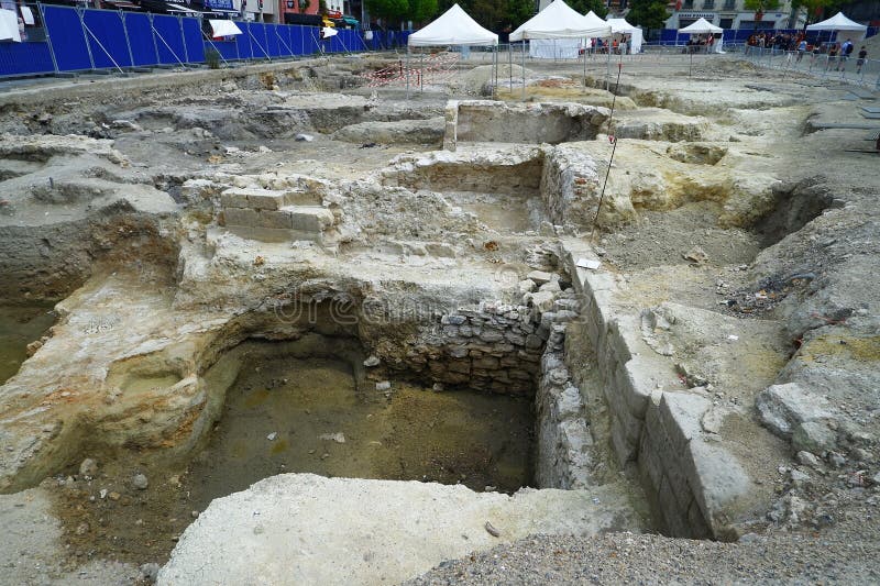 Archaeological excavation in Saint-Denis city, France is a commune in the northern suburbs of Paris, France. It is located 9. 4 km (5. 8 mi) from the centre of Paris. Saint-Denis is the second most populated suburb of Paris. Saint-Denis-France. 18 Juni 2023. King denis stock images, royalty-free photos and pictures