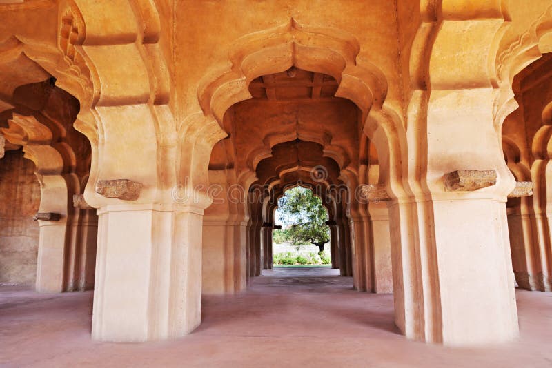 Arches, Lotus temple