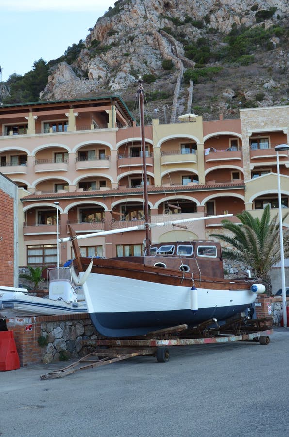 construction d italie du sud en 6 lettres