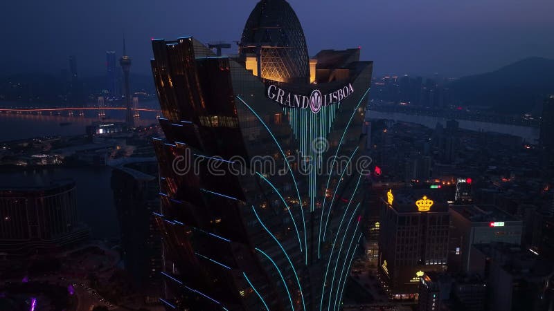 Architecture lumineuse au coeur de macau la nuit clips vidéos