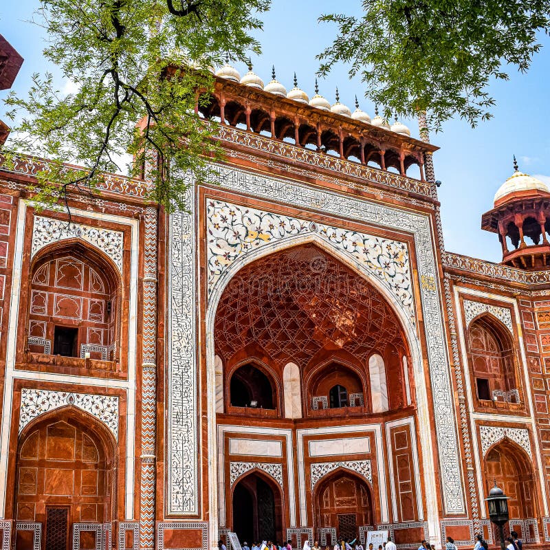 People Visit the Inside of the Mausoleum Taj Maha Editorial Stock Image -  Image of site, indian: 86436444