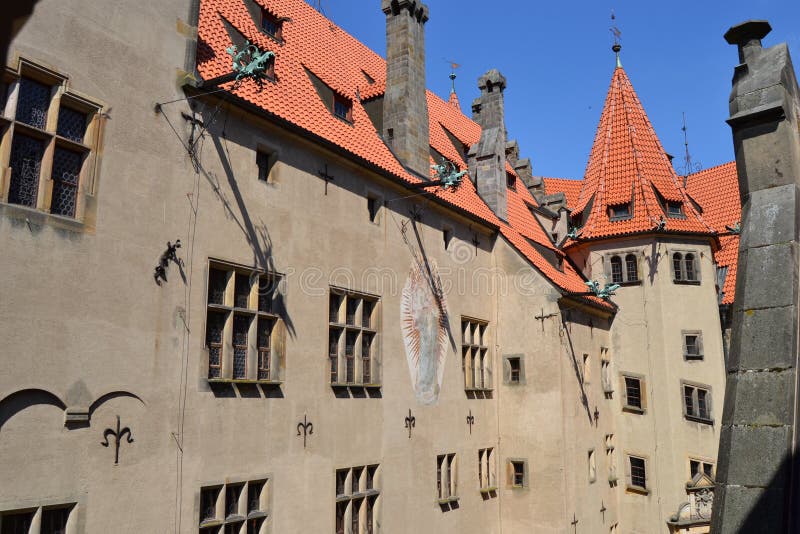 Architecture tchèque et romane, tourisme, château Bouzov, Olomouc, belle vue, antiquaire, famille noble, photo libre de droits Architecture tchèque et romane, tourisme, château Bouzov, Olomouc, belle vue, antiquaire, famille noble, photo libre de droits