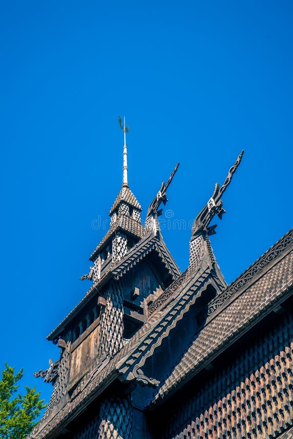 Architektoniczni elementy Norweski stary drewniany kościół fotografia royalty free Architektoniczni elementy Norweski stary drewniany kościół fotografia royalty free