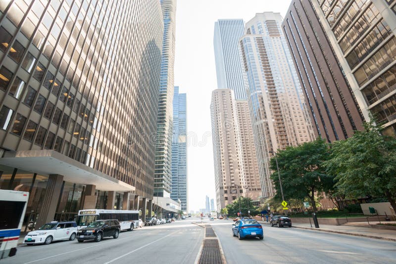 Architektur und Straßenbild entlang der Schlucht ähnlichen Michigan-Allee stockbild Architektur und Straßenbild entlang der Schlucht ähnlichen Michigan-Allee stockbild
