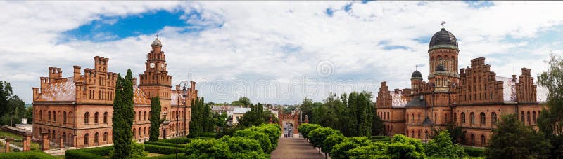 Architektura Krajowa siedziba metropolita w Chernivtsi i uniwersytet, Ukraina zdjęcia stock Architektura Krajowa siedziba metropolita w Chernivtsi i uniwersytet, Ukraina zdjęcia stock