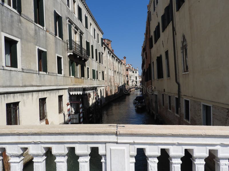 Architettura squisita di Venezia, dell'Italia, delle facciate di pietra e degli elementi di progettazione, un viaggio ad Europa fotografia stock libera da diritti Architettura squisita di Venezia, dell'Italia, delle facciate di pietra e degli elementi di progettazione, un viaggio ad Europa fotografia stock libera da diritti