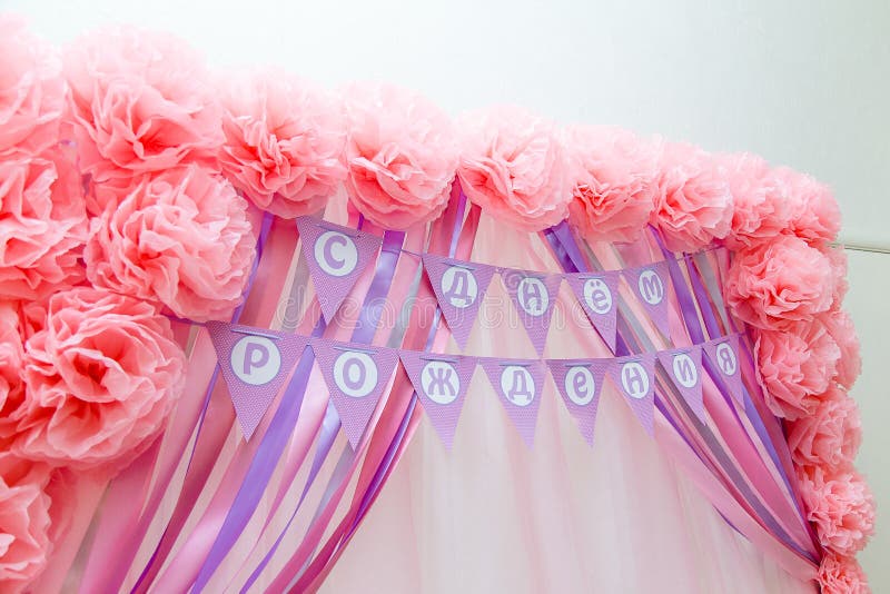 Arco De Flores De Papel Rosa Para Cintas Y Banderas Decorativas De Fiestas De Chicas Imagen de archivo - Imagen de flor, hermoso: 176574785 Arco De Flores De Papel Rosa Para Cintas Y Banderas Decorativas De Fiestas De Chicas Imagen de archivo - Imagen de flor, hermoso: 176574785