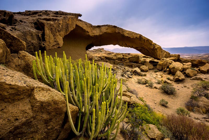 Arco de piedra San Miguel de Tajao en Tenerife España fotografía de archivo Arco de piedra San Miguel de Tajao en Tenerife España fotografía de archivo