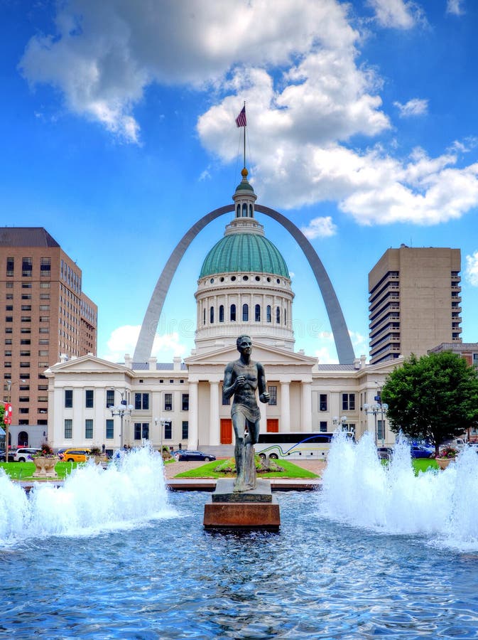 Arco del Gateway di St Louis immagine stock libera da diritti Arco del Gateway di St Louis immagine stock libera da diritti