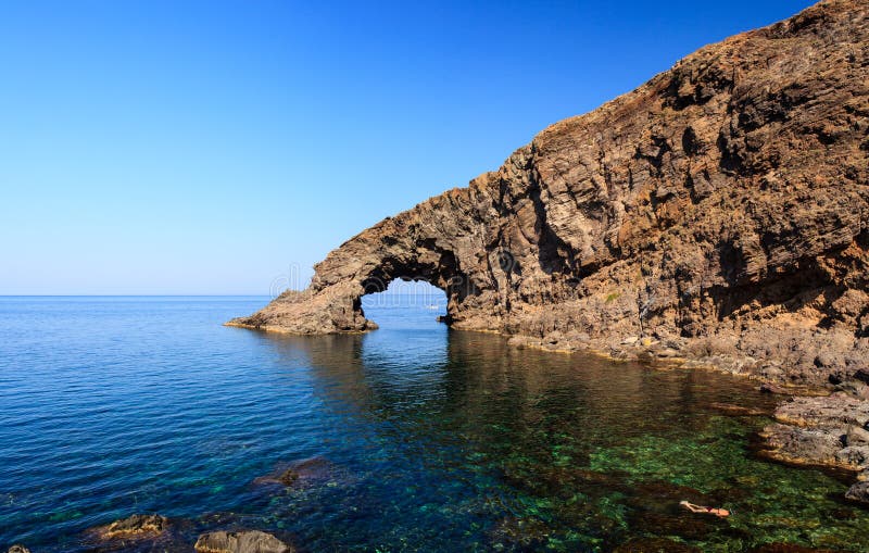 Arco dell Elefante, Pantelleria