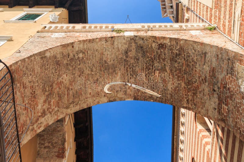 Arco della Costa arch with whale rib in Verona