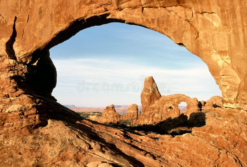 Download Arco della torretta fotografia stock. Immagine di roccie - 20716