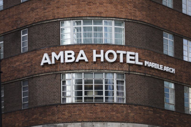 Arco di marmo, Londra, Regno Unito, il 7 febbraio 2019, costruzione dell'hotel di Amba immagine stock Arco di marmo, Londra, Regno Unito, il 7 febbraio 2019, costruzione dell'hotel di Amba immagine stock