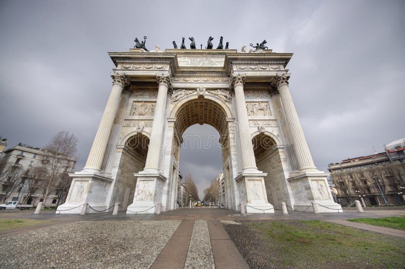 Arco di pace, Milano fotografia stock libera da diritti Arco di pace, Milano fotografia stock libera da diritti