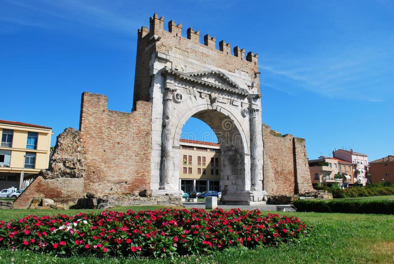 Arco do triunfo de Augustus, Rimini, Italy foto de stock royalty free Arco do triunfo de Augustus, Rimini, Italy foto de stock royalty free