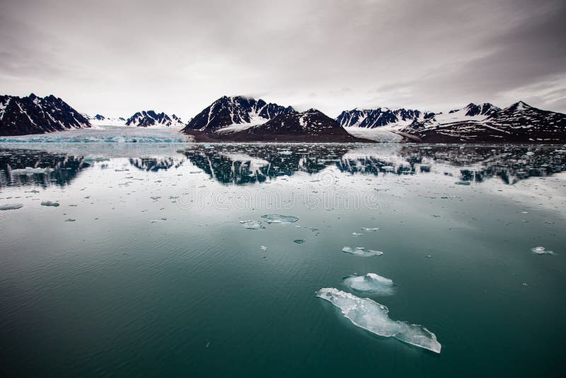 25 265 Ocean Circle Photos Free Royalty Free Stock Photos From Dreamstime