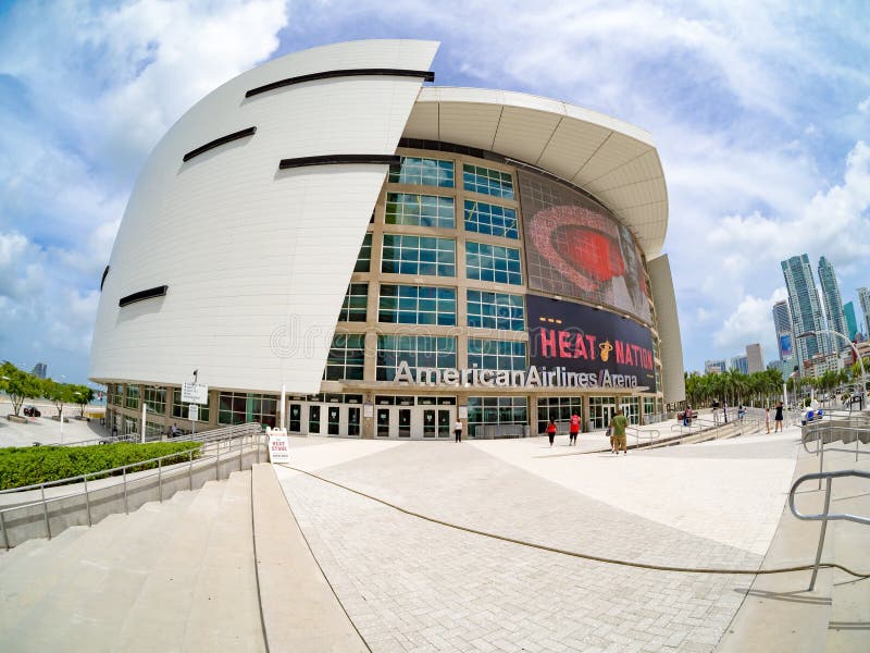 Miami: Basquete na Arena American Airlines - Mulher Casada Viaja