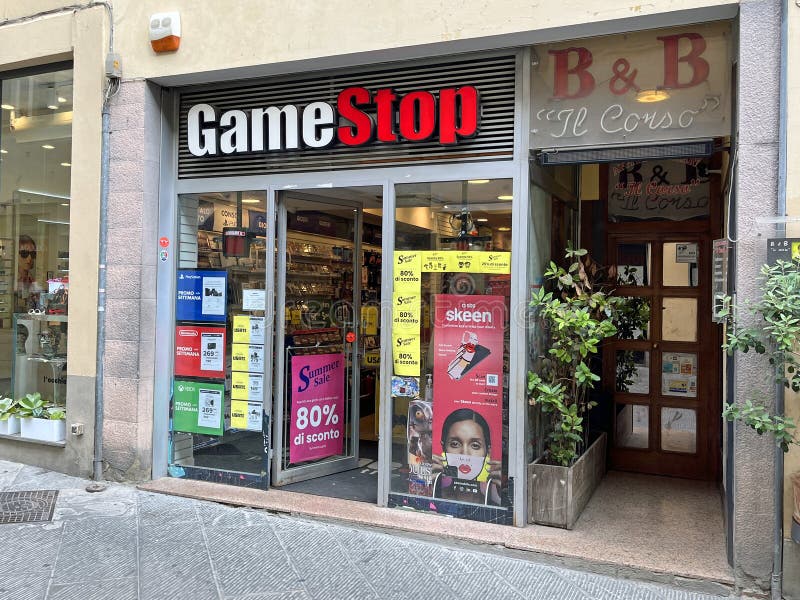 Loja De Jogos De Gamestop Em Bologna. Itália Imagem de Stock