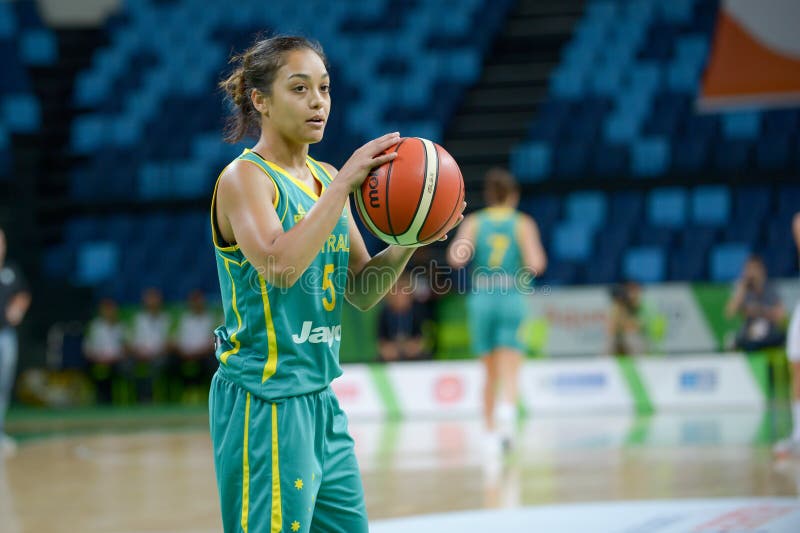 Jogador De Basquetebol Fêmea Na Ação Durante O Fósforo De Basquetebol  COREIA Contra GRÉCIA Imagem Editorial - Imagem de coreia, meninas: 139720040