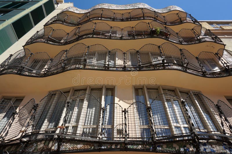 Arhitectură cu raze solare în Casa batllo din Barcelona royalty free stock image