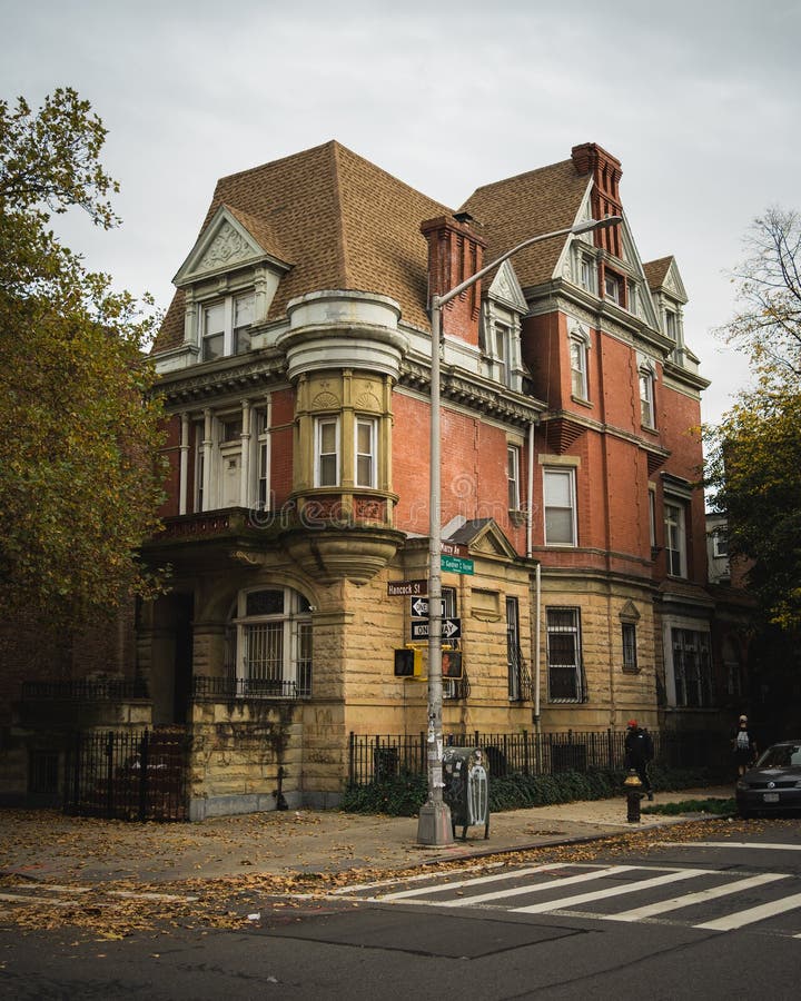 Arhitectură frumoasă în Bedfordstuyvesbrooklyn New York stock photos