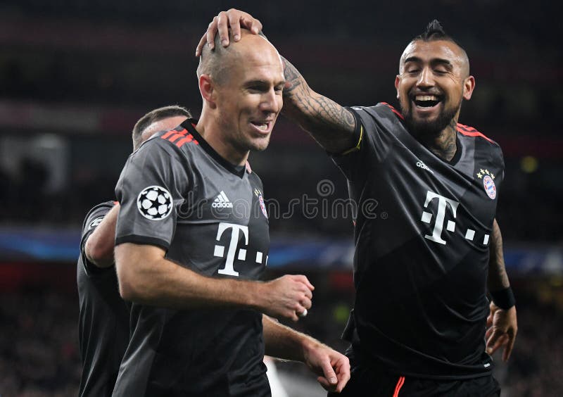Arjen robben i arturo vidal zdjęcia stock