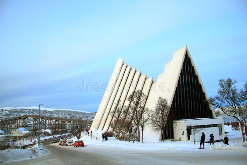 Arktische Kathedrale in Tromso stockfoto Arktische Kathedrale in Tromso stockfoto