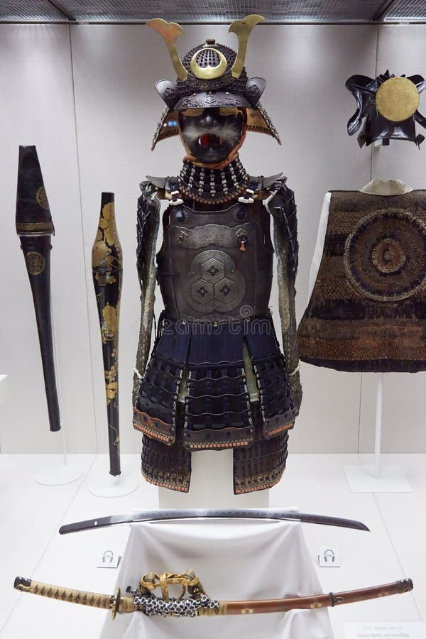 Armadura, casco y espada del samurai de British Museum en Londres fotos de archivo libres de regalías Armadura, casco y espada del samurai de British Museum en Londres fotos de archivo libres de regalías