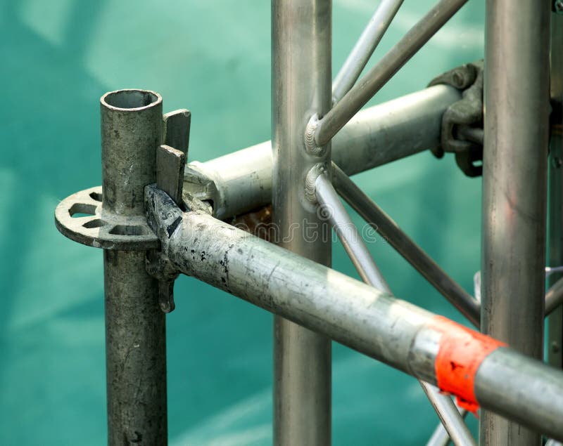 Armatura come strumentazione di sicurezza su un cantiere fotografia stock libera da diritti Armatura come strumentazione di sicurezza su un cantiere fotografia stock libera da diritti