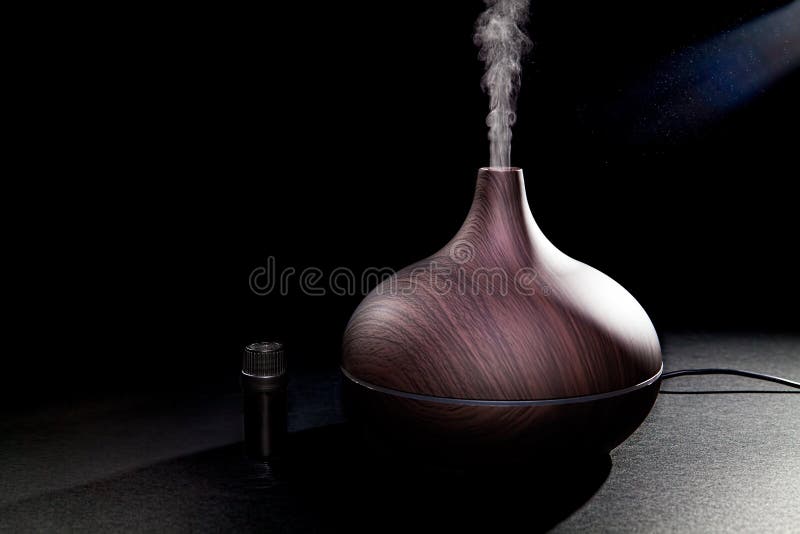 Aromatherapy. Essential oil aroma diffuser humidifier diffusing