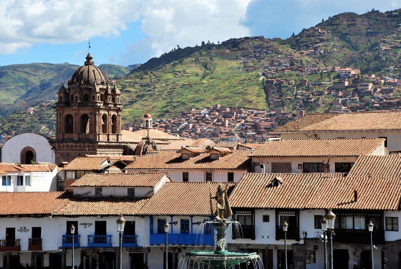 Arquitectura Colonial Típica En Cusco Foto de archivo Imagen de
