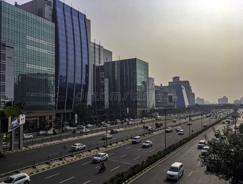 Arquitetura da cidade ou do Cyberhub do Cyber em Gurgaon, Nova Deli, Índia imagem de stock Arquitetura da cidade ou do Cyberhub do Cyber em Gurgaon, Nova Deli, Índia imagem de stock