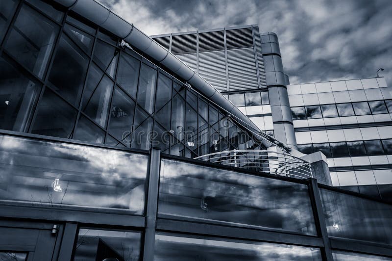 Arquitetura moderna no Porto Interior de Baltimore fotografia de stock