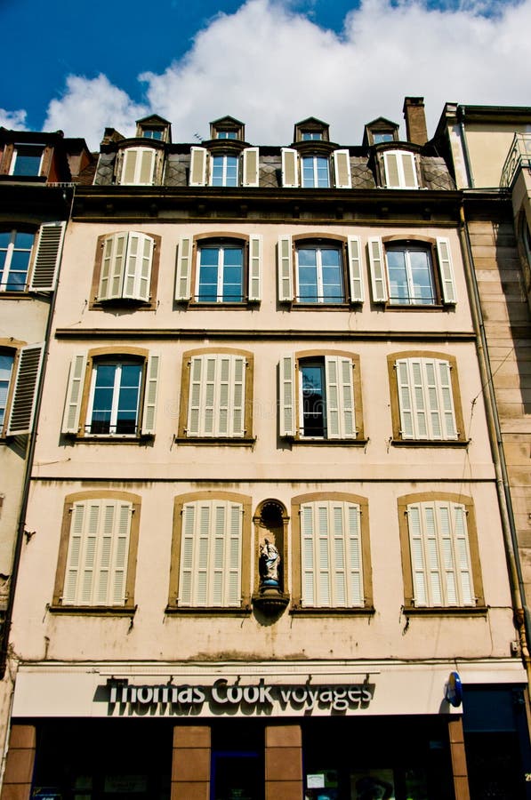 Arquitetura urbana de França Strasborg no verão imagem de stock Arquitetura urbana de França Strasborg no verão imagem de stock