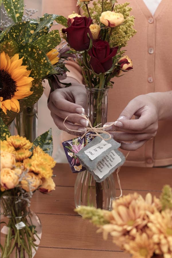 Arranging the flowers