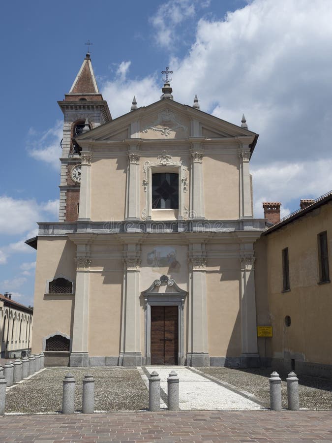 Arsago Seprio, Italien Kirche Von San Vittore Stockfoto Bild von