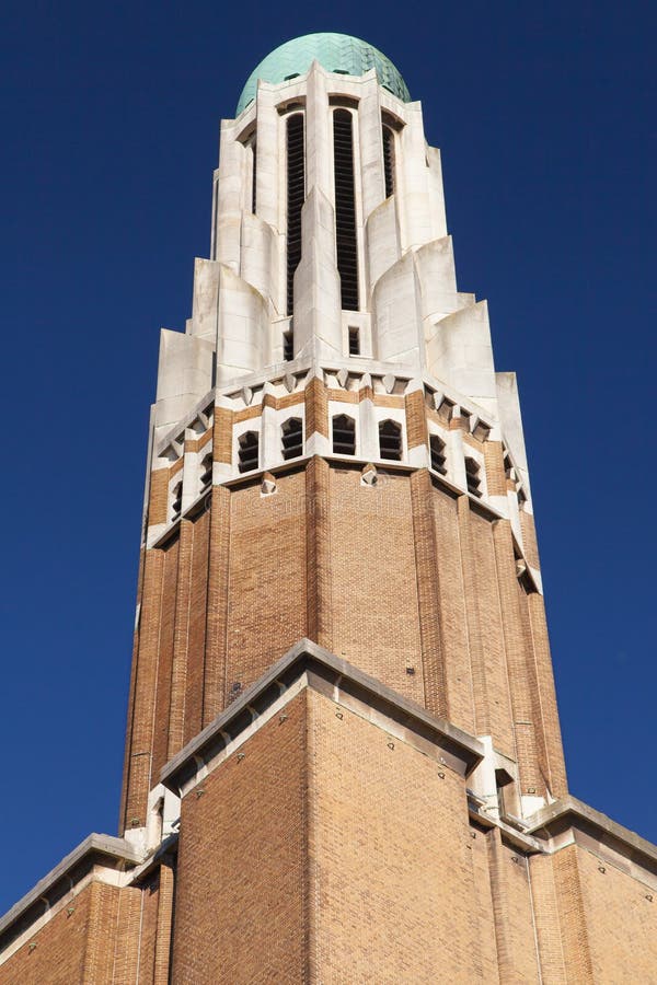 Art Deco wierza Święta Kierowa bazylika zdjęcia stock Art Deco wierza Święta Kierowa bazylika zdjęcia stock