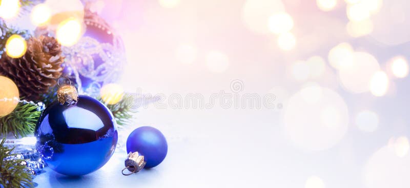 Art Merry Christmas e ano novo feliz; backgrou brilhante dos feriados fotos de stock