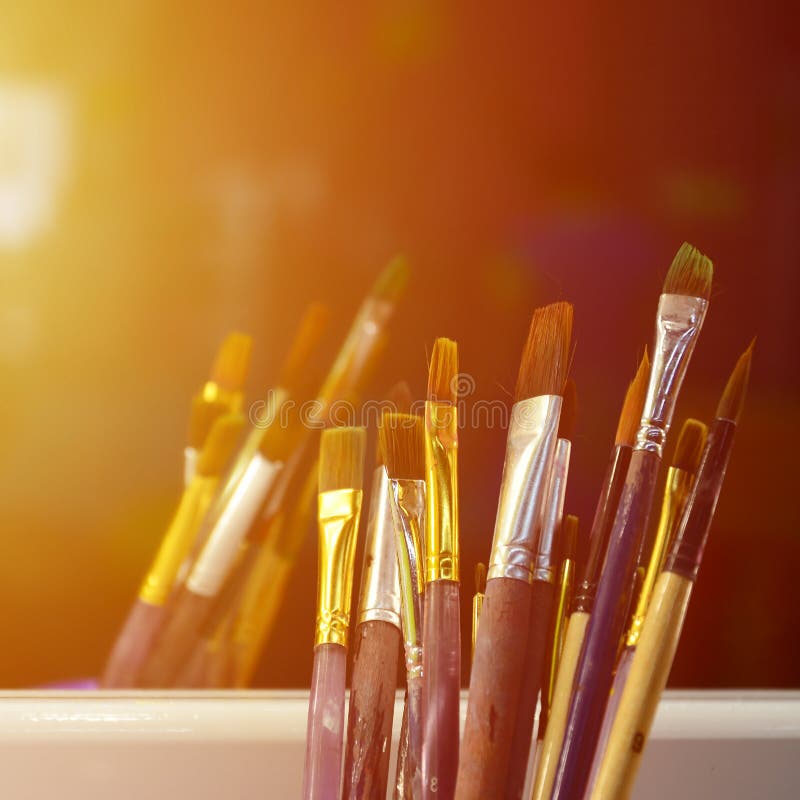 3,100+ Paint Brushes In Cup Stock Illustrations, Royalty-Free