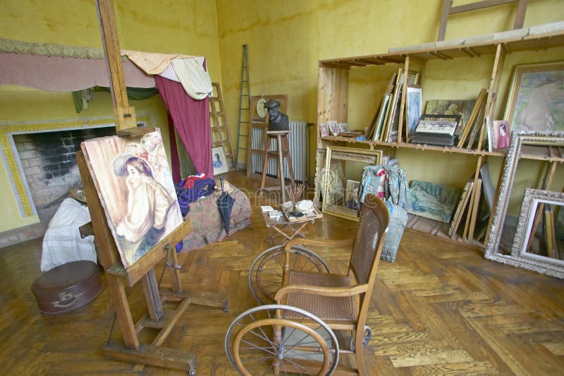 Art Studio van Auguste Renoir bij zijn huis, Les Colettes, Musee Renoir, Cagnes-sur-Mer, Frankrijk royalty-vrije stock afbeelding Art Studio van Auguste Renoir bij zijn huis, Les Colettes, Musee Renoir, Cagnes-sur-Mer, Frankrijk royalty-vrije stock afbeelding