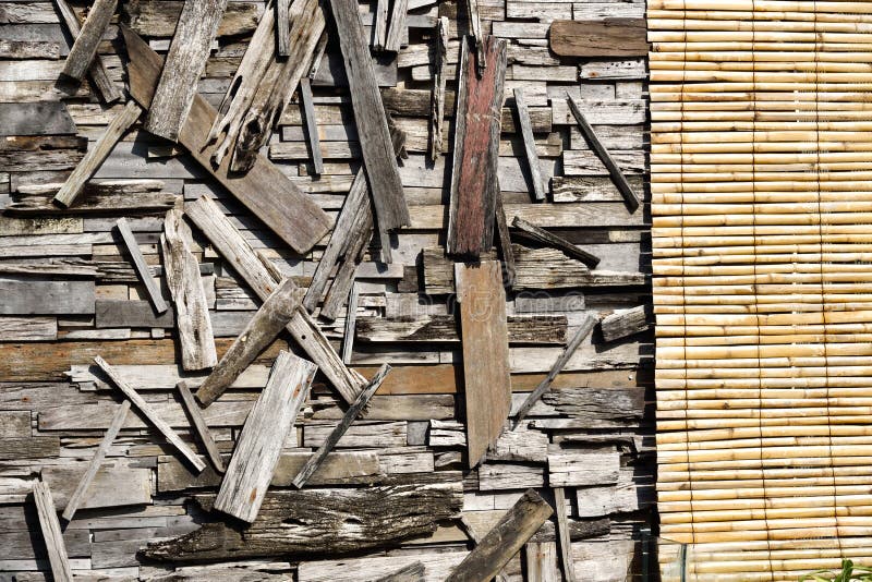 Arte de madera reclamado de la pared foto de archivo libre de regalías Arte de madera reclamado de la pared foto de archivo libre de regalías