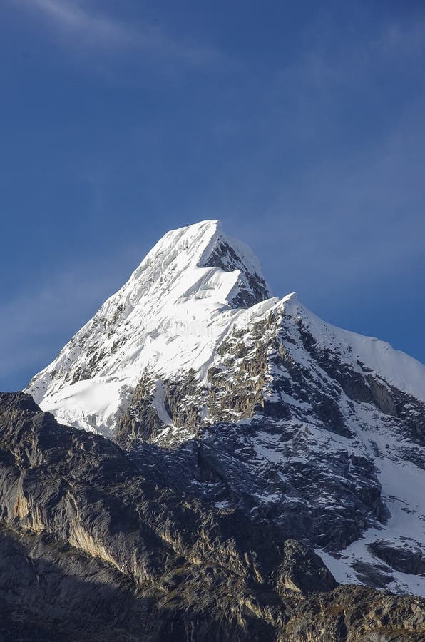 Artesonraju, halny szczyt lokalizować w Cordillera Blanca moun obrazy stock Artesonraju, halny szczyt lokalizować w Cordillera Blanca moun obrazy stock
