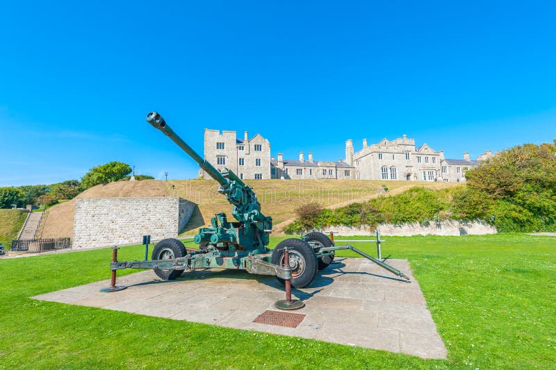 Artillery gun