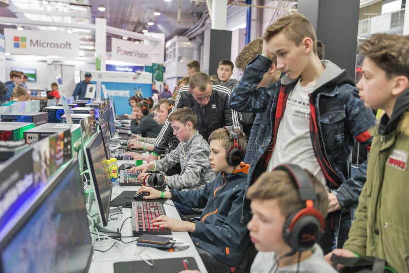 Game Zone at CEE 2015, the Largest Electronics Trade Show in Ukraine