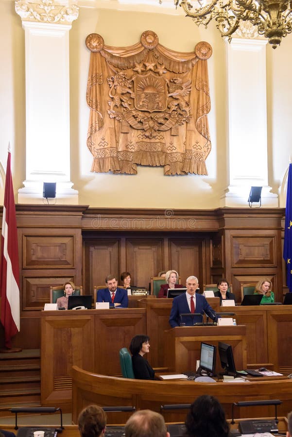 Arturs Krisjanis Karins, kandidaat voor Eerste minister van Letland tijdens stemming van nieuwe coalitie van regering van Letland stock foto's Arturs Krisjanis Karins, kandidaat voor Eerste minister van Letland tijdens stemming van nieuwe coalitie van regering van Letland stock foto's